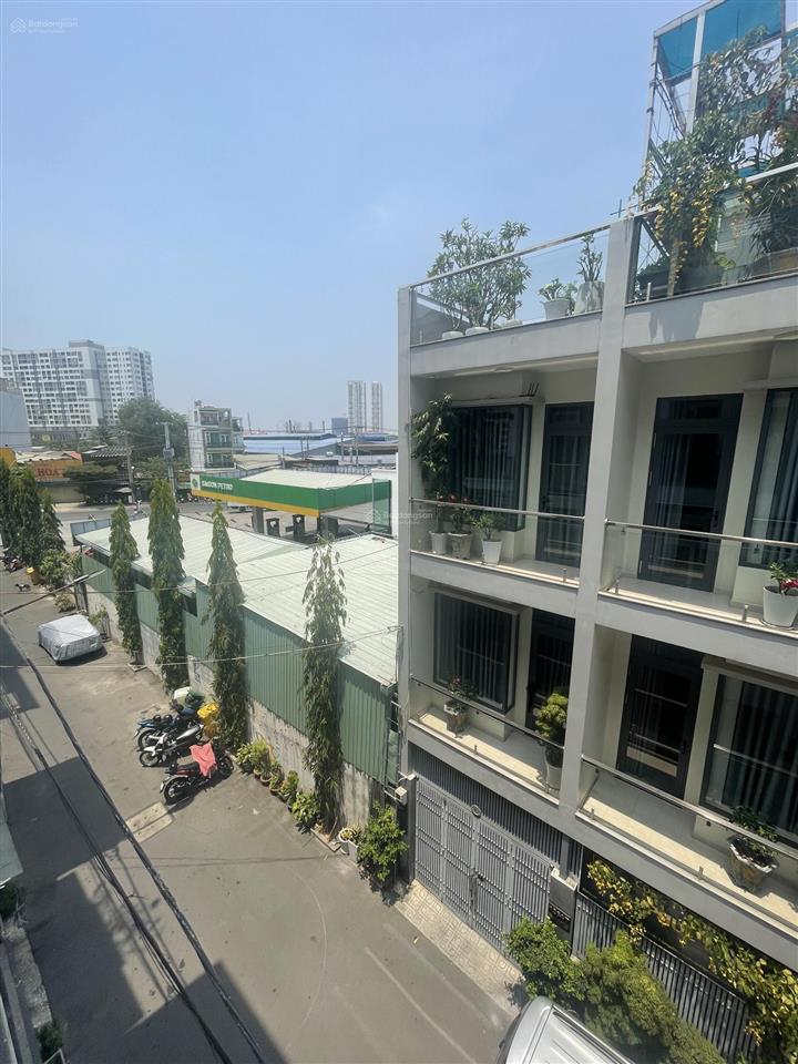 Nhà 4 tầng ngay kha vạn cân & hoàng diệu 2 khu dân trí cao