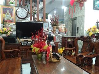 Nhà phố vị trí vip, ngang bề thế 7,2x15, sổ 108m2, đúc 5 tầng, thang máy, tây nam, giá 17,5 tỷ còn