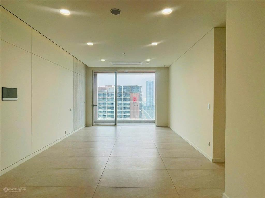 Độc quyền cho thuê 3pn zeit  135m2  75 triệu  ntcb tầng cao view sông lm81