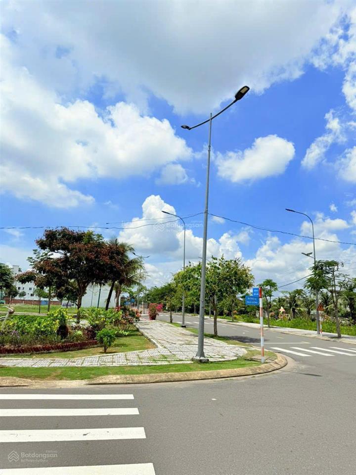 Phân khu shophouse đẹp nhất vực huyện nhơn trạch 90m2, đầu tư & kinh doanh sinh lời cực tốt