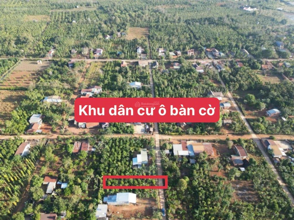 Cưkuinđắk lắk kdc bàn cờ cách quốc lộ 27 chỉ 1.5km về sân bay bmt chỉ 20km đường bê tông chỉ 2xxtr