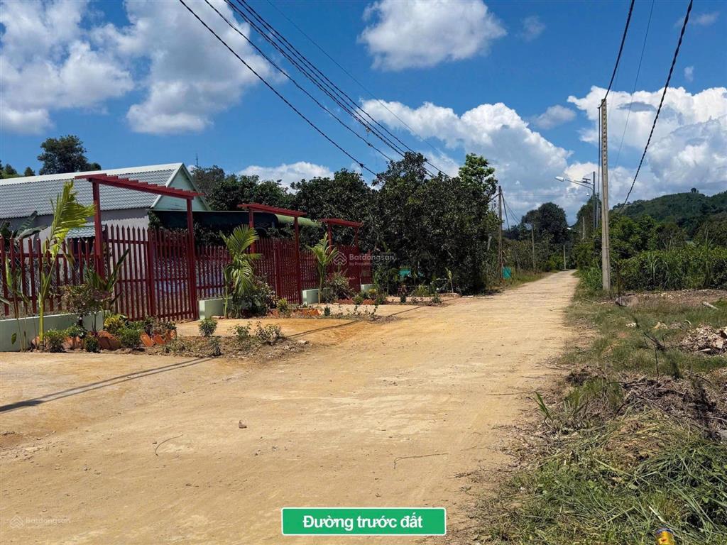 Đạ tẻh  lâm đồng dt 200m2 sẵn 100m2 thổ cư đường bê tông thông cách dt721 500m2 chỉ 2xx tr