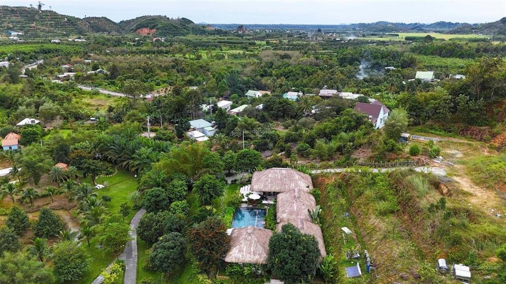 Đất đẹp đầu tư nghỉ dưỡng tại đạ tẻh lâm đồng dt 333m2 sẵn 100m2 tc mặt tiền nhựa giáp suối 4xxtr