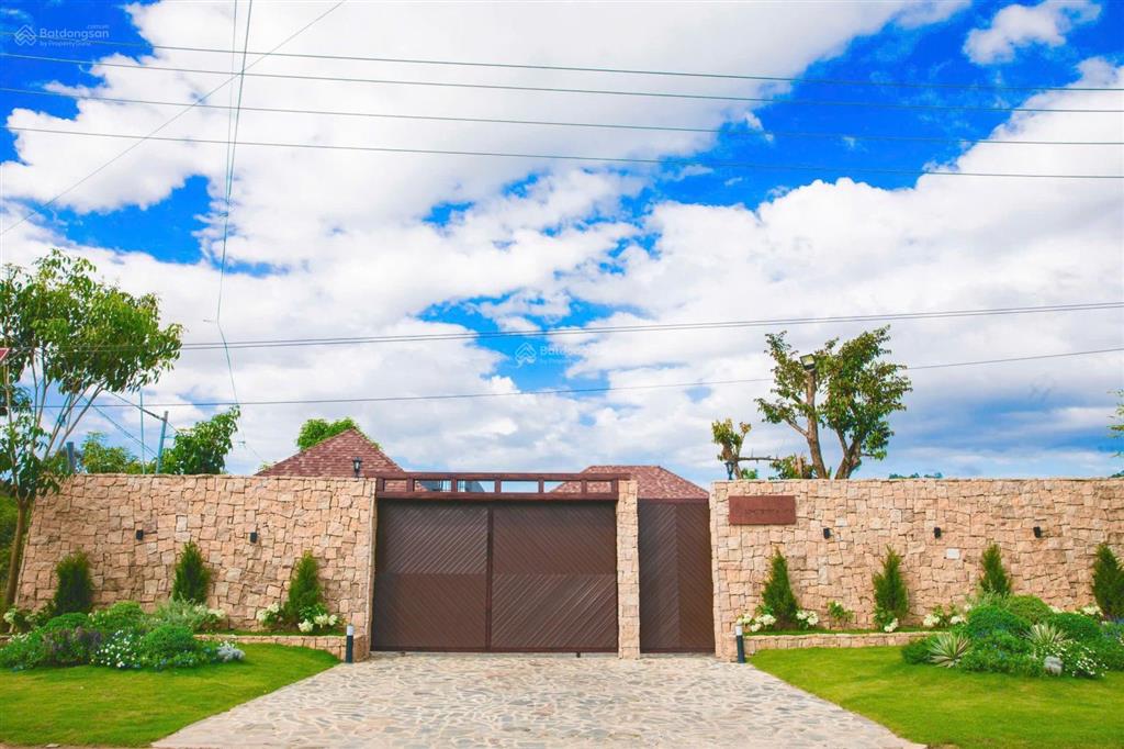 Đất đẹp đầu tư nghỉ dưỡng tại đạ tẻh lâm đồng dt 333m2 sẵn 100m2 tc mặt tiền nhựa giáp suối 4xxtr