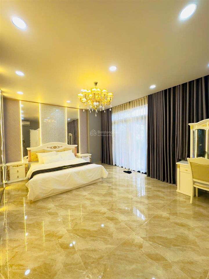 Chỉ 1 căn duy nhất! khu biệt thự vip nguyễn chí thanh quận 5 dt (8.7x20m) 5 tầng 30tỷ (hàng hiếm)
