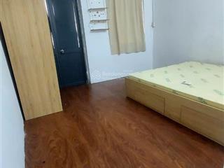 Cho thuê nhà có bancon, 2 phòng ngủ, nội thất đầy đủ, trung tâm bình thạnh, an ninh, sạch sẽ
