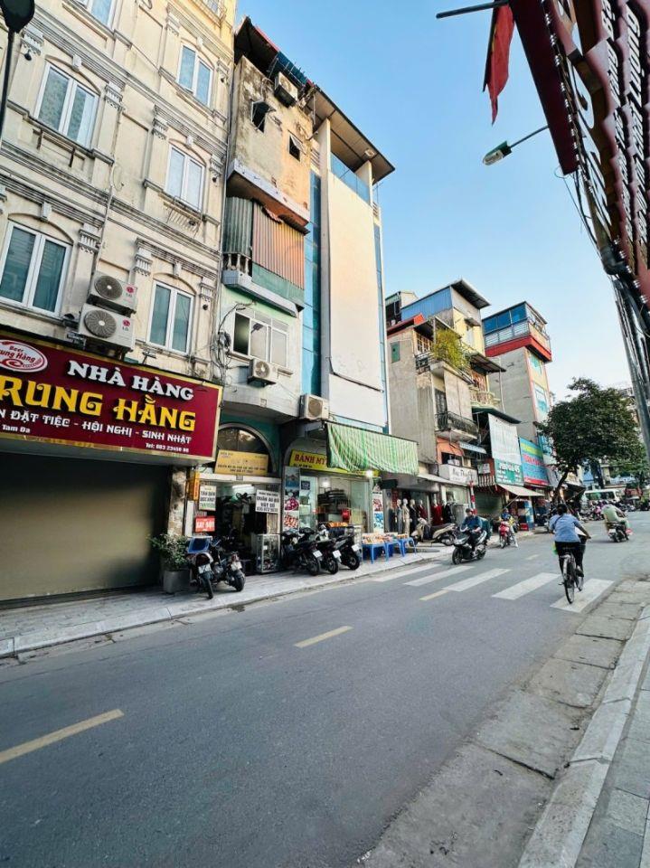 Bán nhà 7 tầng mặt phố Thụy Khuê Ba Đình Hà Nội 65 tỷ. Nhà 150m2 x 7 tầng viewo hồ Tây. Vị trí ngay ngã tư Văn Cao Thụy 