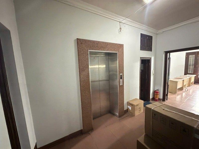 Bán nhà 7 tầng mặt phố Liễu Giai Ba Đình Hà Nội 75 tỷ. Lô góc 3 mặt thoáng 