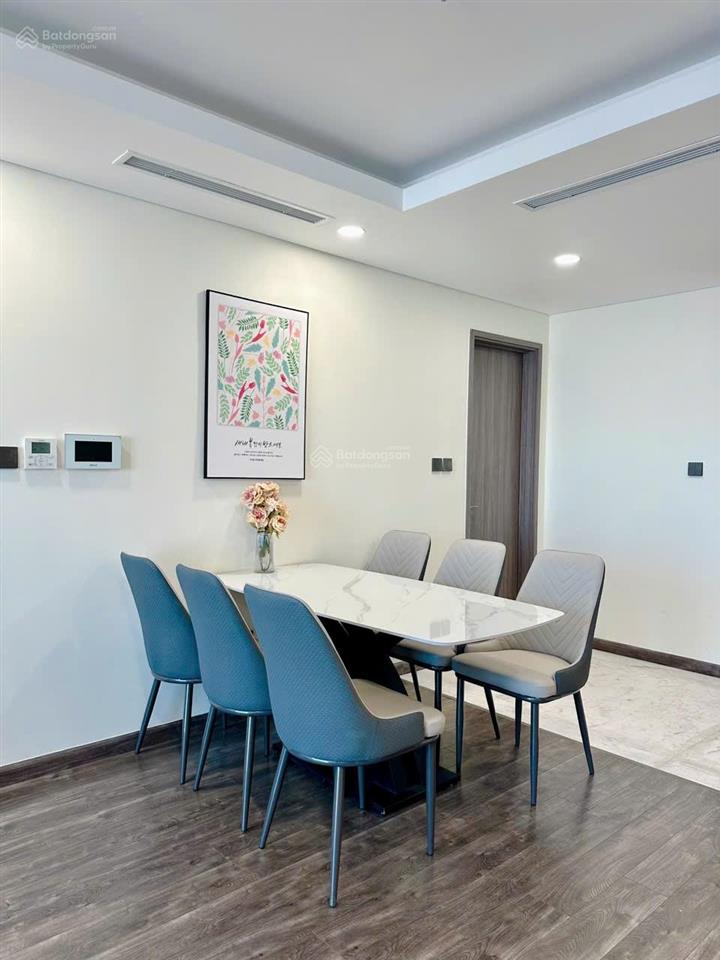 Vợ chồng tôi cần bán căn hộ chung cư nghĩa đô 1pn, 1vs, dt 45m2 đẹp lung linh, 0981 959 *** a hà