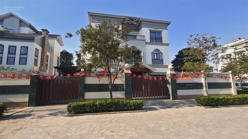 Cho thuê biệt thự tại tsq galaxy, 500m2, 8pn, 8wc, giá tốt  0936 488 ***