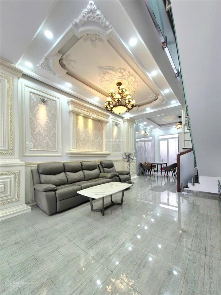 Bán nhà kdc đồng bộ đường 10m huỳnh tấn phát, thị trấn nhà bè full nội thất  xe hơi đậu trong nhà