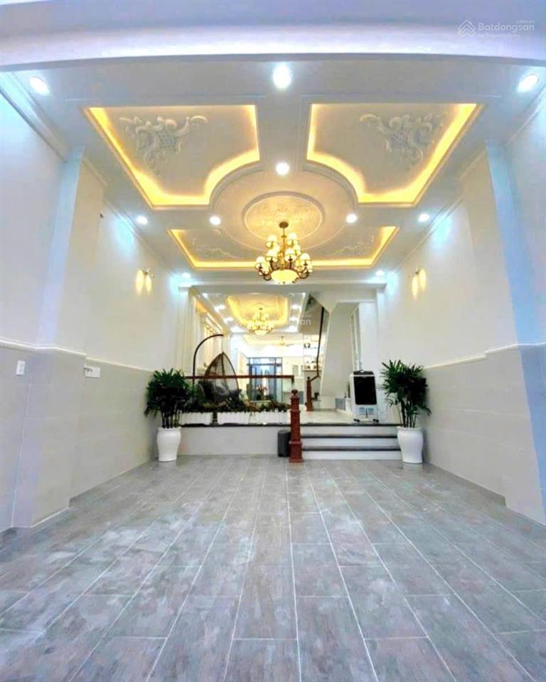 Bán nhà kdc đồng bộ đường 10m huỳnh tấn phát, thị trấn nhà bè full nội thất  xe hơi đậu trong nhà