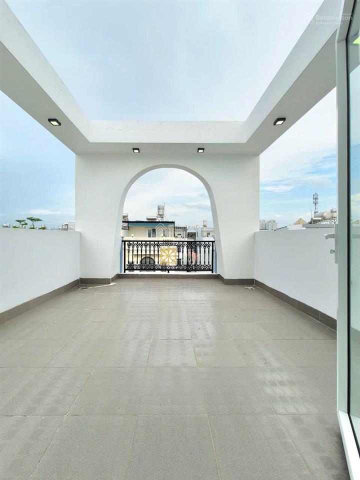 Bán nhà kdc đồng bộ đường 10m huỳnh tấn phát, thị trấn nhà bè full nội thất  xe hơi đậu trong nhà