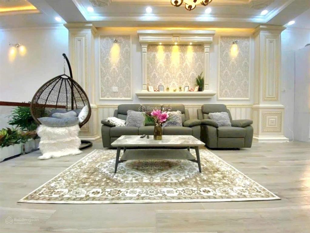 Bán nhà kdc đồng bộ đường 10m huỳnh tấn phát, thị trấn nhà bè full nội thất  xe hơi đậu trong nhà