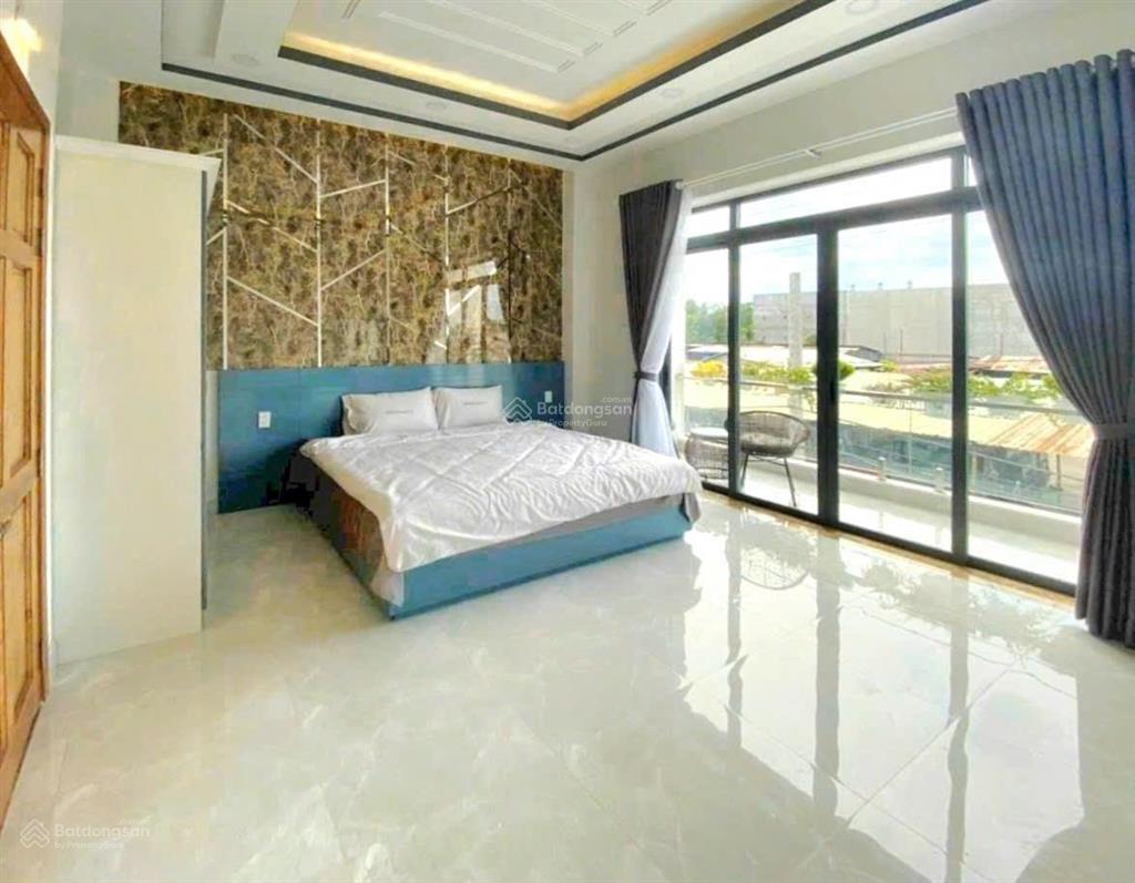 Bán nhà kdc đồng bộ đường 10m huỳnh tấn phát, thị trấn nhà bè full nội thất  xe hơi đậu trong nhà