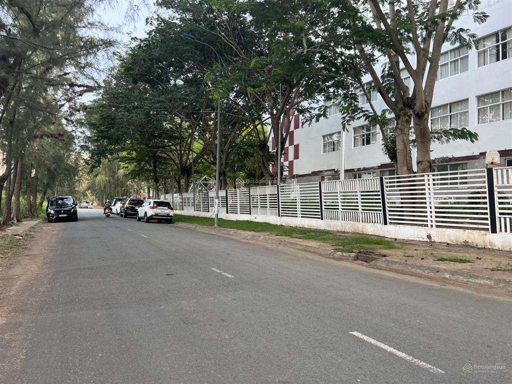 Bán đất 13c greenlife, dt 85m2 (5x17m), sổ hồng riêng, giá chỉ 5.3 tỷ