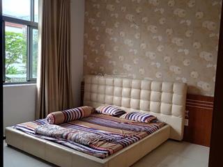 Cho thuê phòng trong biệt thự kdc conic giá chỉ 4 triệu/tháng.