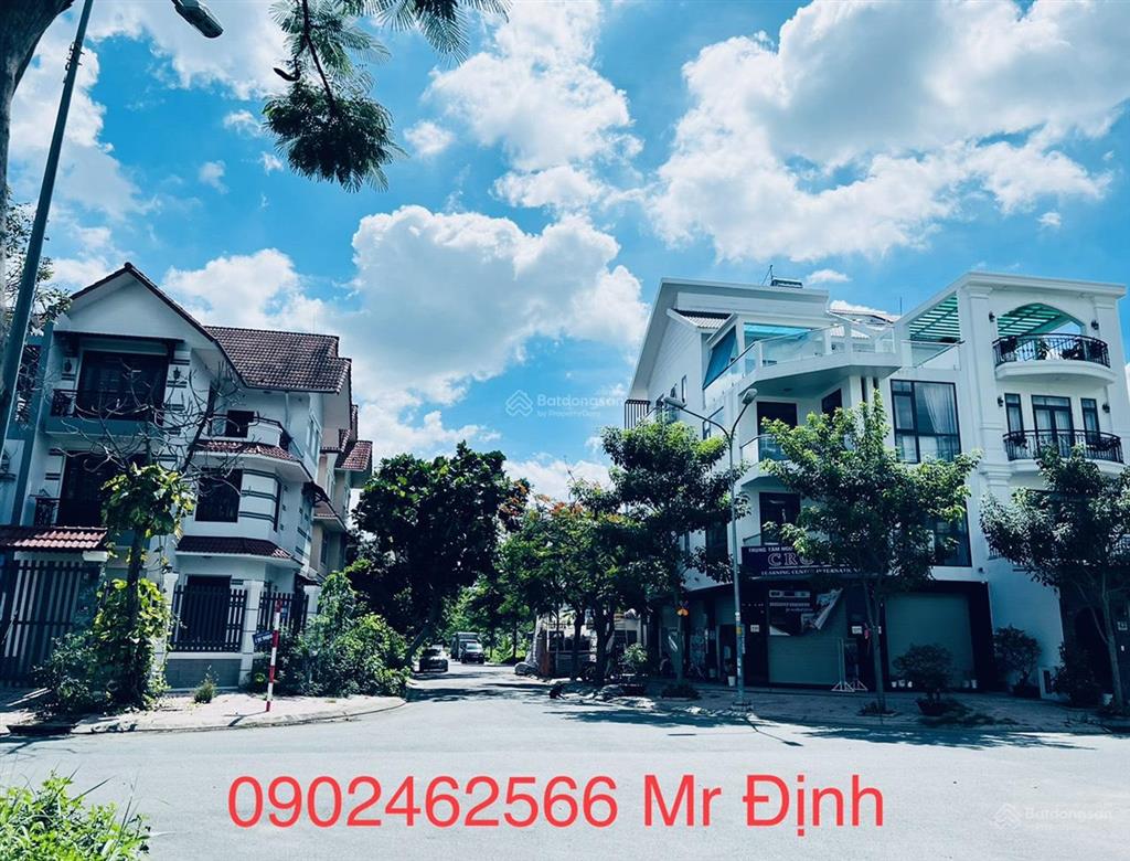 Đất conic vị trí cực đẹp dt 126m2 (7x18) giá chỉ 61,5 triệu/m2. sổ hồng riêng