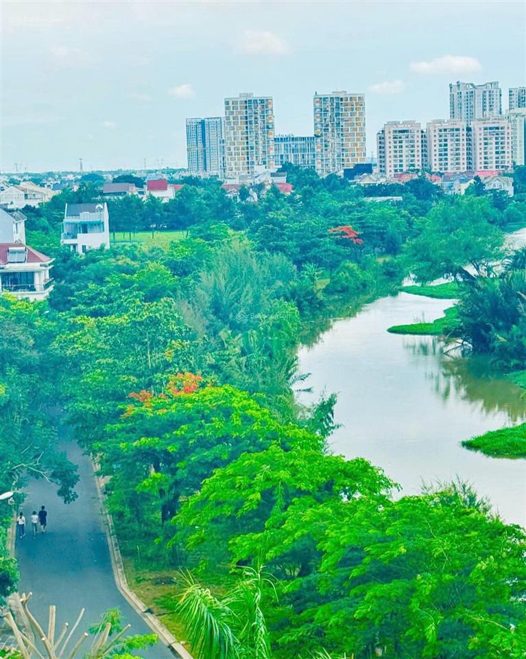 Đất conic vị trí cực đẹp dt 126m2 (7x18) giá chỉ 61,5 triệu/m2. sổ hồng riêng