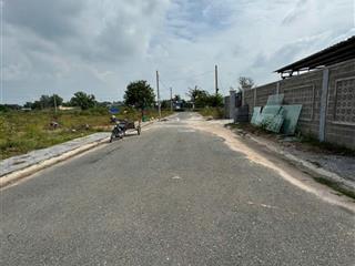 Chính chủ gửi 2 lô lan anh 1 mr, ngay gần đường 17m.