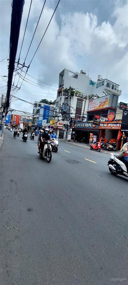 Tôi chính chủ, bán gấp nhà định cư nn, mt phan đình phùng, pn. gía 11.9 tỷ