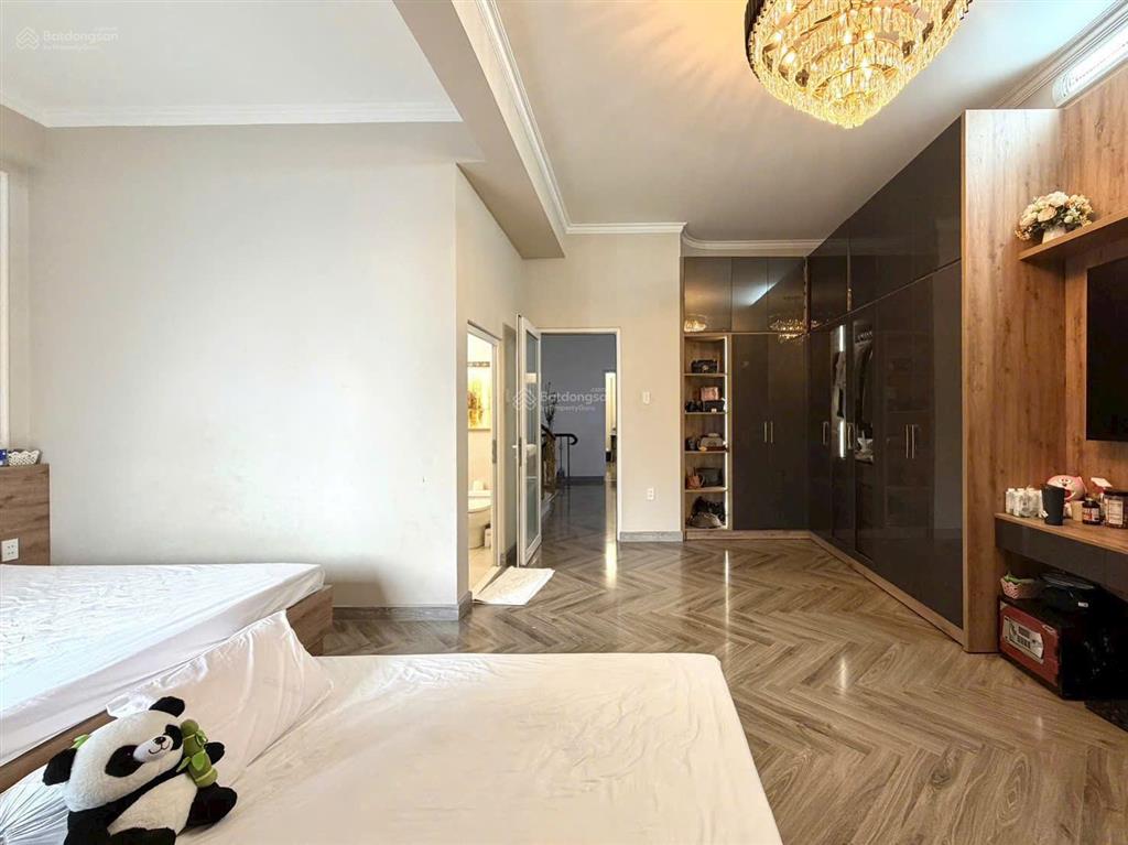 Chính chủ cần bán villa cao cấp, 86b võ thị sáu, q1, khu an ninh, q1, 112,8m2, 2l, st