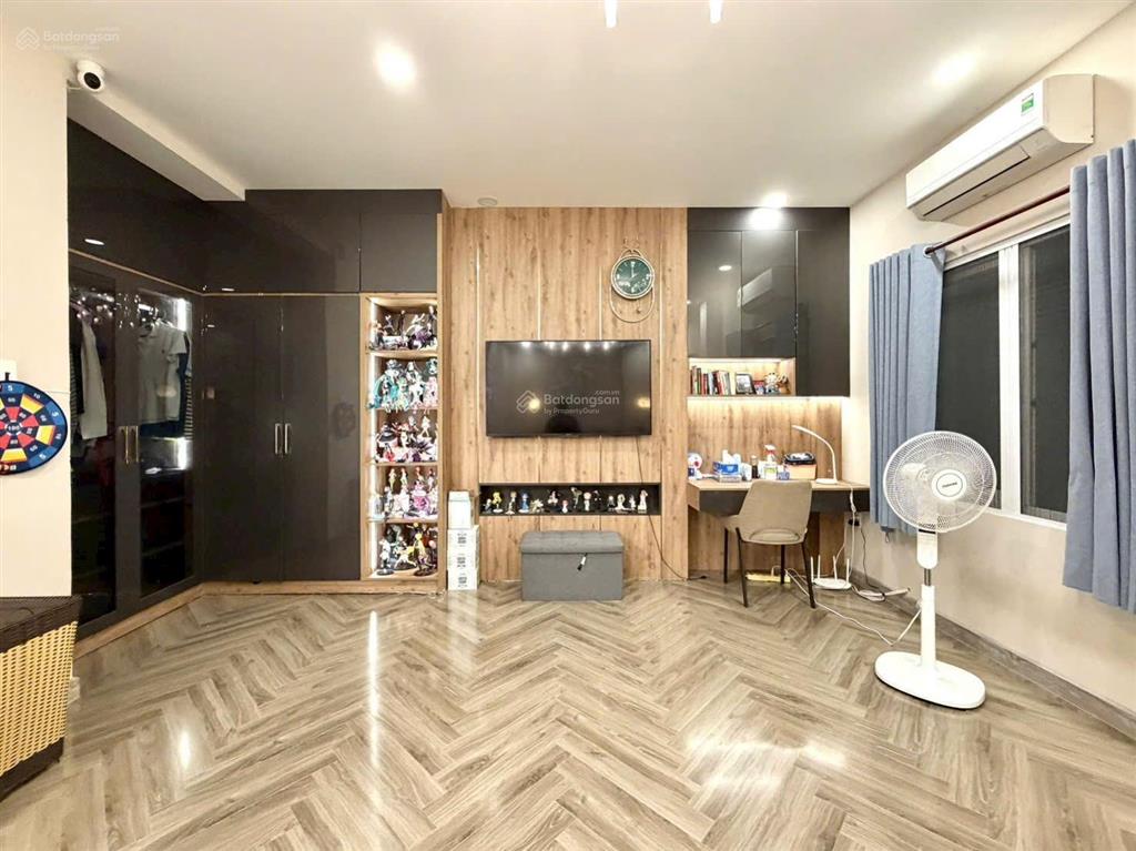 Chính chủ cần bán villa cao cấp, 86b võ thị sáu, q1, khu an ninh, q1, 112,8m2, 2l, st