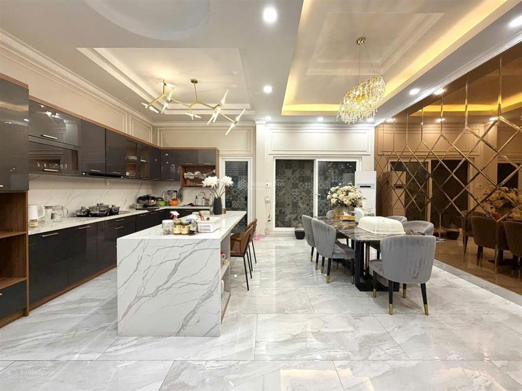 Chính chủ cần bán villa cao cấp, 86b võ thị sáu, q1, khu an ninh, q1, 112,8m2, 2l, st