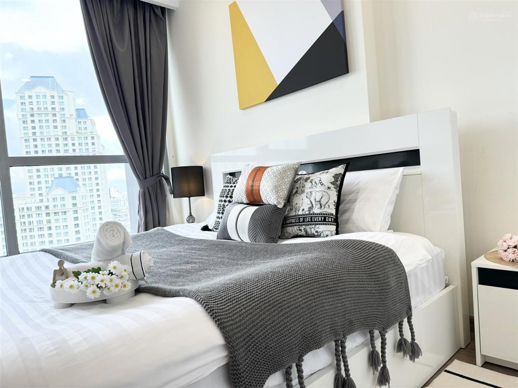 Chủ nhà đi nước ngoài cần cho thuê gấp căn hộ vinhomes central park 1 phòng ngủ đầy đủ nội thất
