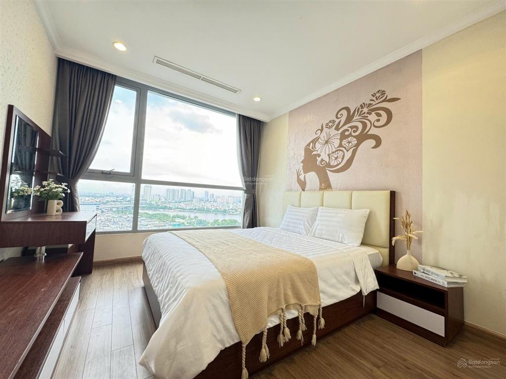 Chính chủ cho thuê gấp căn hộ diện tích sử dụng 84m2 full nội thất decor giá 18tr/th  0964 649 ***