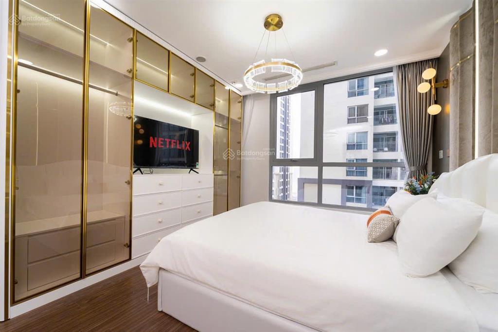 Tôi cần cho thuê cc vinhomes central park, 27 triệu, 115 m2, đầy đủ tiện ích ở bình thạnh, hcm