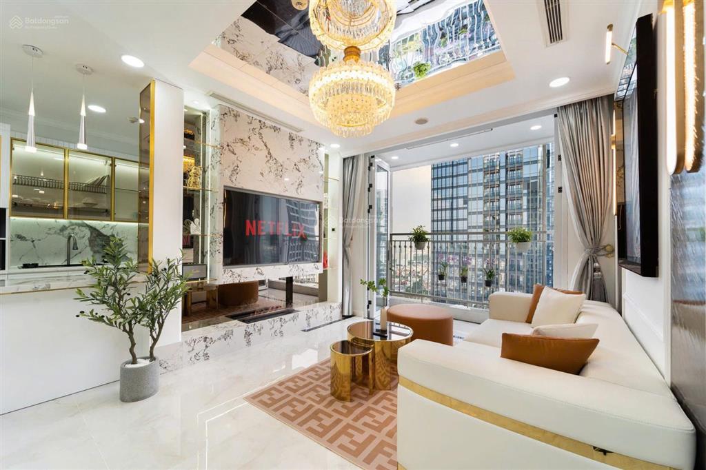 Tôi cần cho thuê cc vinhomes central park, 27 triệu, 115 m2, đầy đủ tiện ích ở bình thạnh, hcm