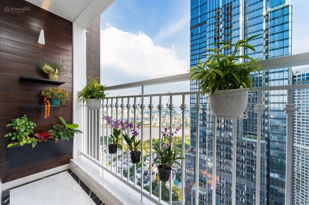 Tôi cần cho thuê cc vinhomes central park, 27 triệu, 115 m2, đầy đủ tiện ích ở bình thạnh, hcm