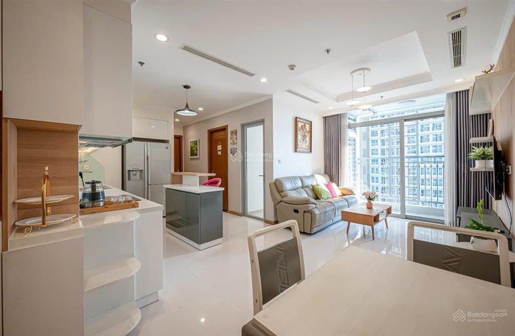 Tôi cần cho thuê căn 2pn, 2wc, 80m2 tại vinhomes central park, 19 triệu, bình thạnh, hcm