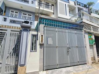 Nhà trung tâm quận 2, xe hơi đậu trong nhà. 4pn 5wc rộng rãi thích hợp ở hoặc mở văn phòng công ty