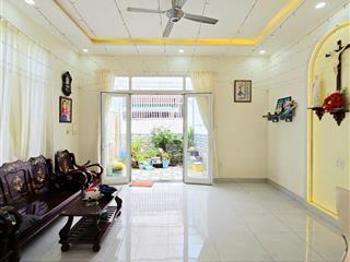 Nhà phố 3 tầng 3pn 4wc ngay nguyễn duy trinh. 83m3 nở hậu phong thủy. sổ hồng công chứng ngay
