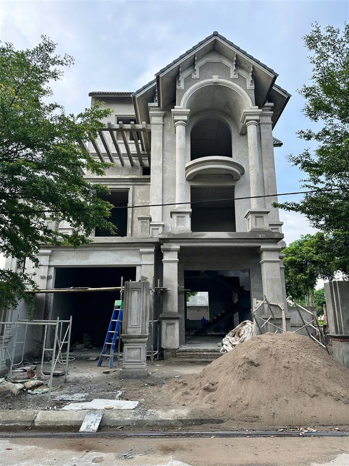 Cần bán biệt thự 300m2, mặt tiền 16m, hướng đông, dự án kđt thiên mã giá 35 triệu/m2 đất