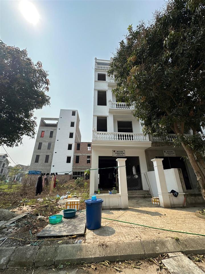 Bán căn liền kề 100m2 khu đô thị thiên mã, hướng bắc, đã có nhà