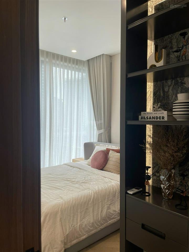 Chính chủ cần bán căn 2pn lumiere riverside giá 10.5tỷ đã có sổ.  0902 896 ***