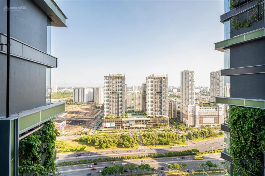 Chính chủ cần bán căn 2pn lumiere riverside giá 10.5tỷ đã có sổ.  0902 896 ***