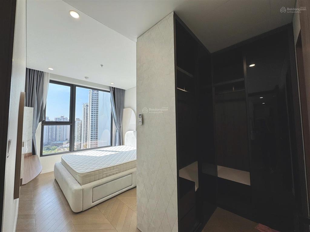 Cần cho thuê gấp căn hộ lumiere riverside 2pn 2wc full nt 35tr/tháng
