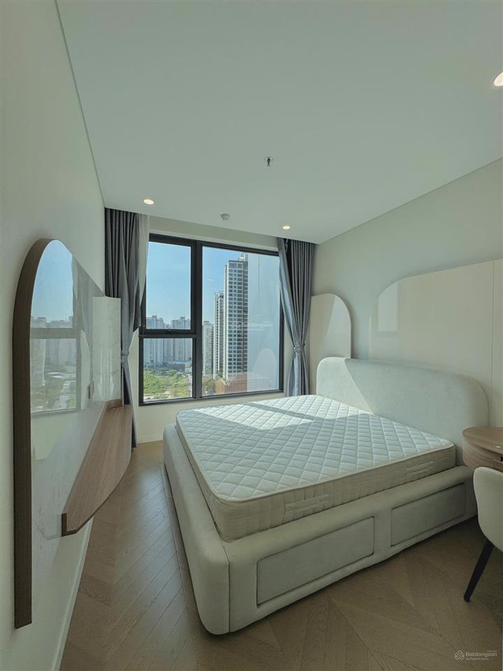 Cần cho thuê gấp căn hộ lumiere riverside 2pn 2wc full nt 35tr/tháng