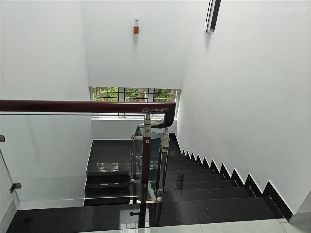 Bán nhà đẹp 2 mặt tiền khu việt anh phường vũng tàu, tp. hồ chí minh, chỉ việc xách ba lô vào ở
