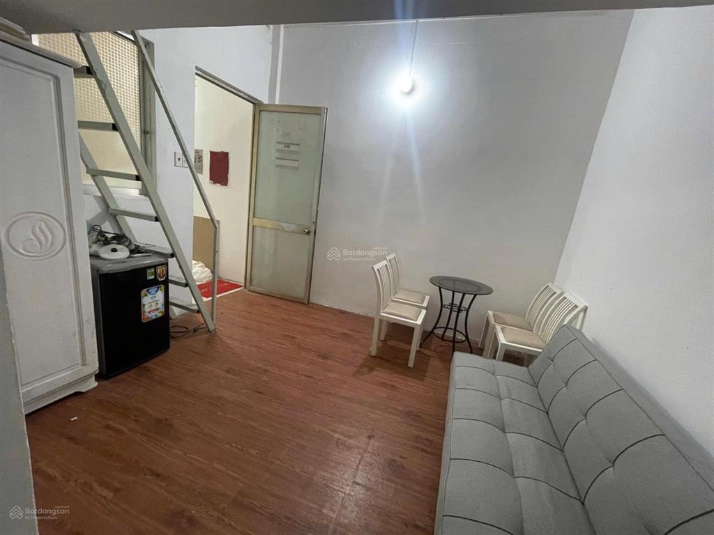 Phòng 03 nguyễn sơn hà, p5, quận 3. cách cao thắng 20m, ntmk 100m, võ văn tần 40m