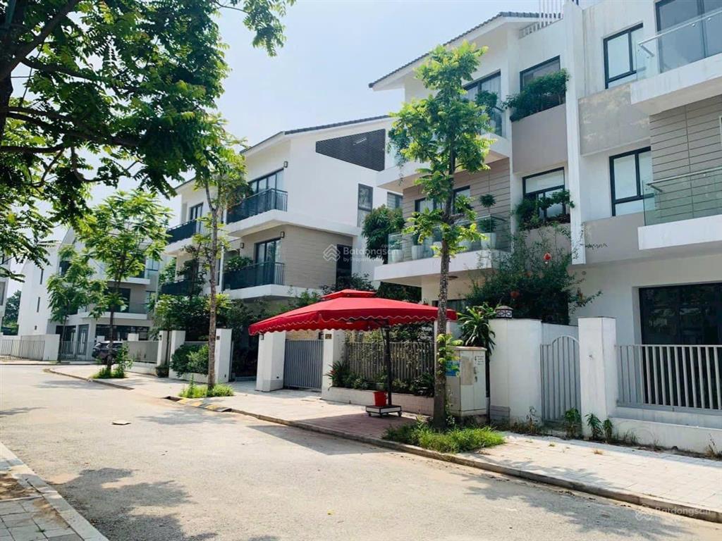 Giá chuẩn biệt thự an vượng nội khu ngay aeon và đường ngô thì nhậm nhỉnh 37tỷ.  0963 689 ***