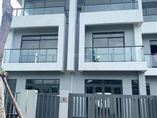 Cần bán gấp nhà phố đông tăng long. 150m2, 1 trệt 2 lầu, tiềm năng tăng giá cực mạnh.