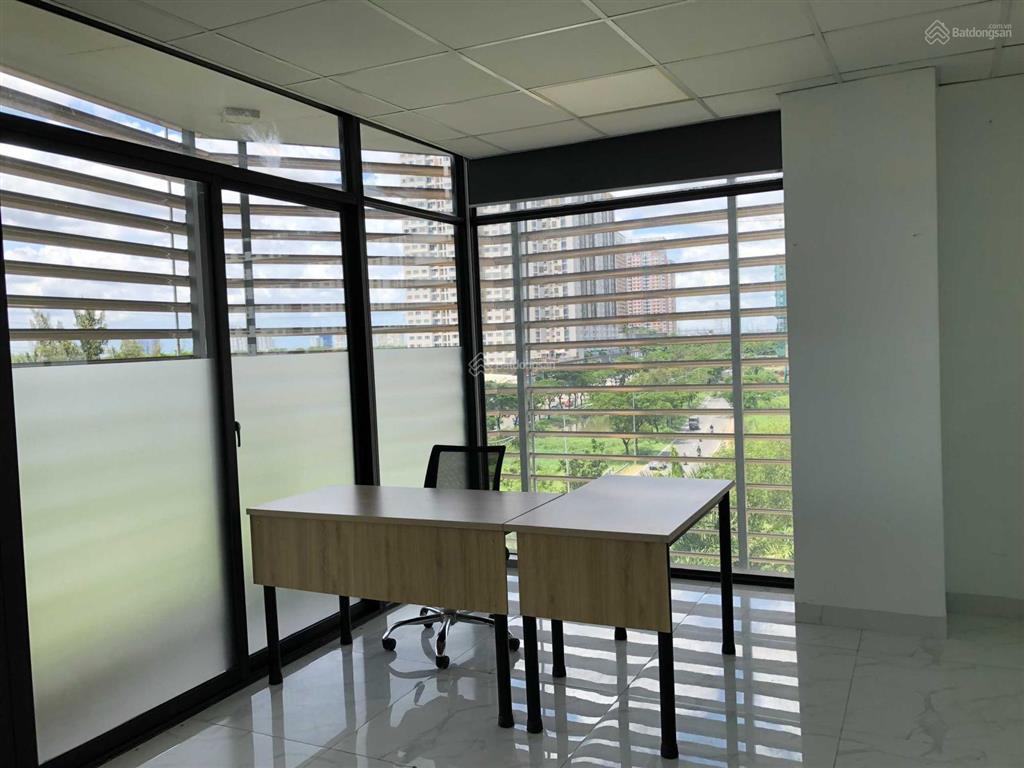 Văn phòng đại diện  giá 1,200,000đ/tháng.  0909 071 *** mr. thành phát