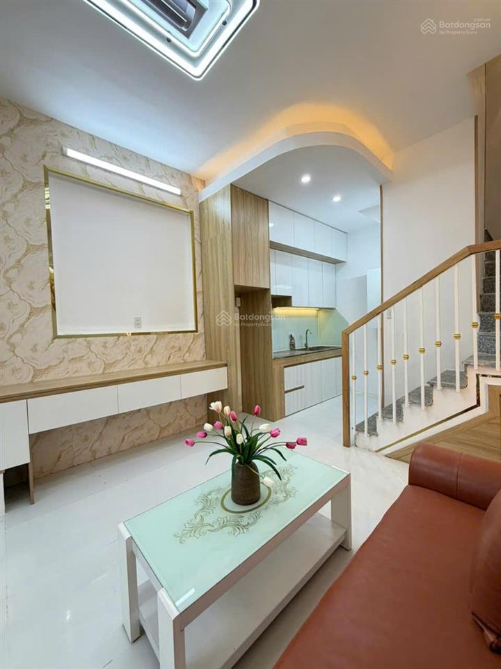 Nhà full nội thất, nhà mới đẹp 2pn2wc ngay khu đông dân 655tr đường lớn oto vào tận ngõ