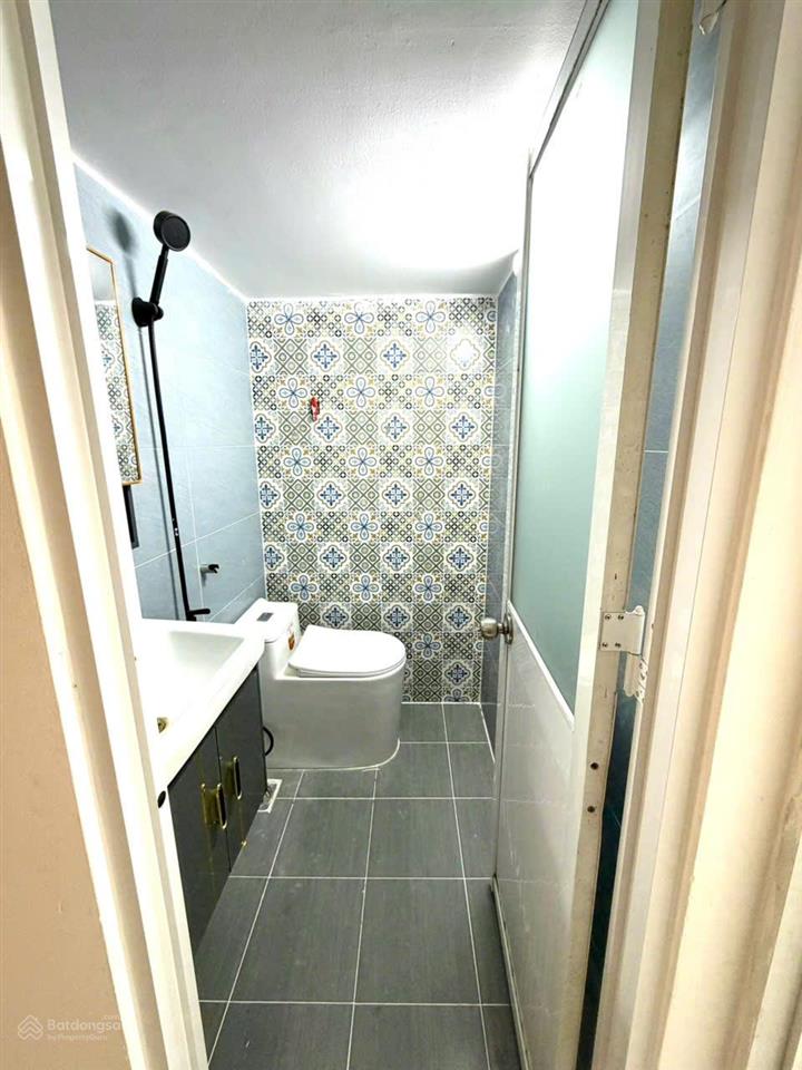 Nhà full nội thất, nhà mới đẹp 2pn2wc ngay khu đông dân 655tr đường lớn oto vào tận ngõ
