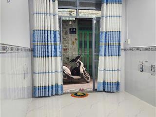 Căn nhà nhỏ 430tr, 3x7m 1 trệt 1 lầu, như hình 100% kdc đông, gần chợ gần bệnh viện